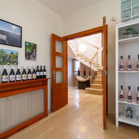 Villa Wine Experience Cambrils - Wine, Art & Games Exterior photo