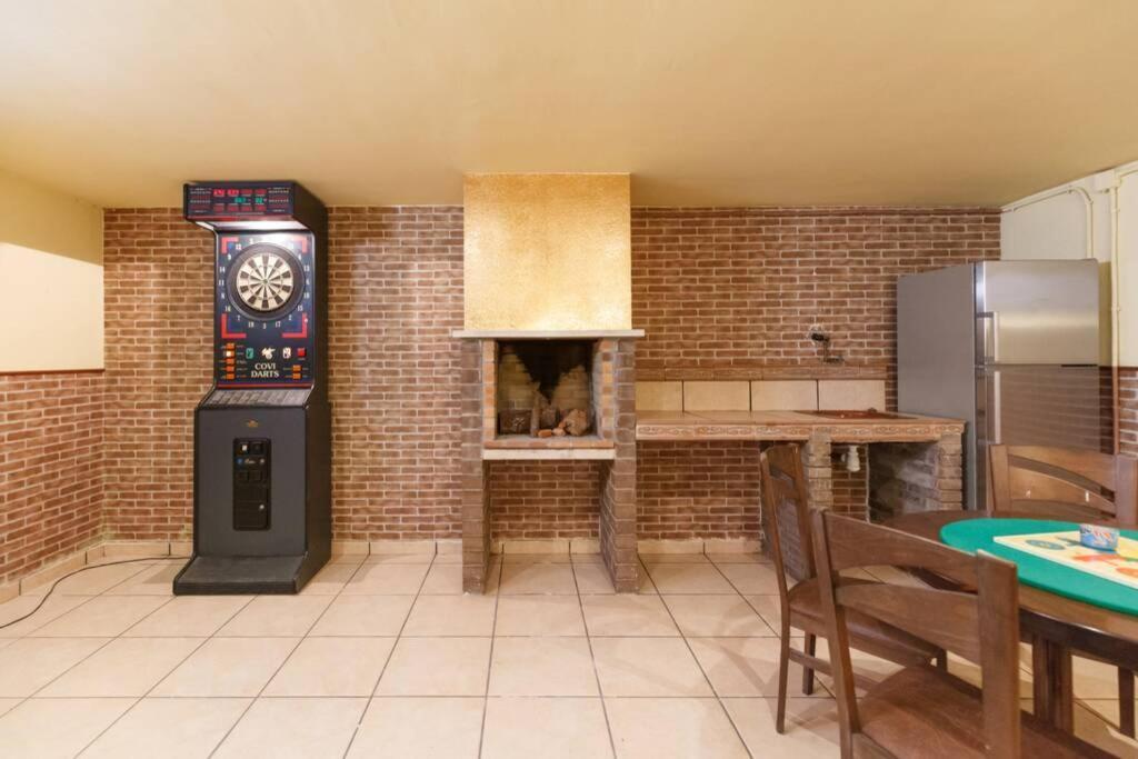 Villa Wine Experience Cambrils - Wine, Art & Games Exterior photo